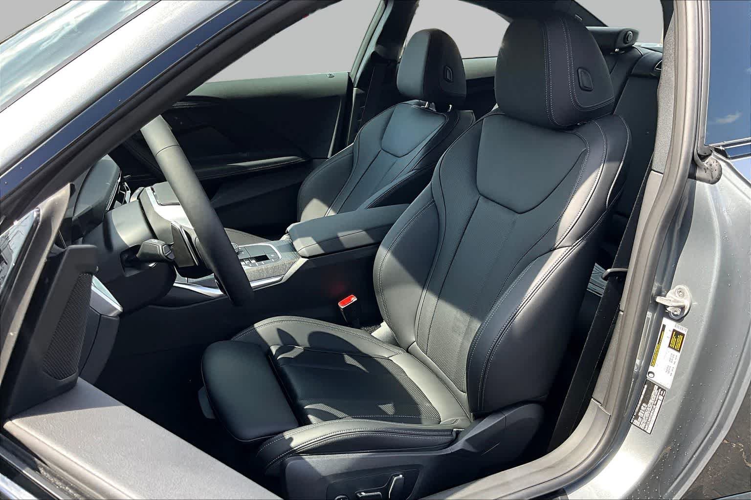 2025 BMW 2 Series 230i - Photo 9