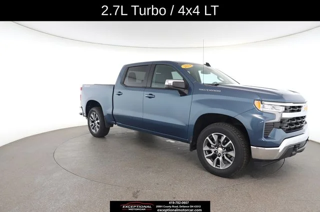 Used 2024 Blue Chevrolet LT image 27