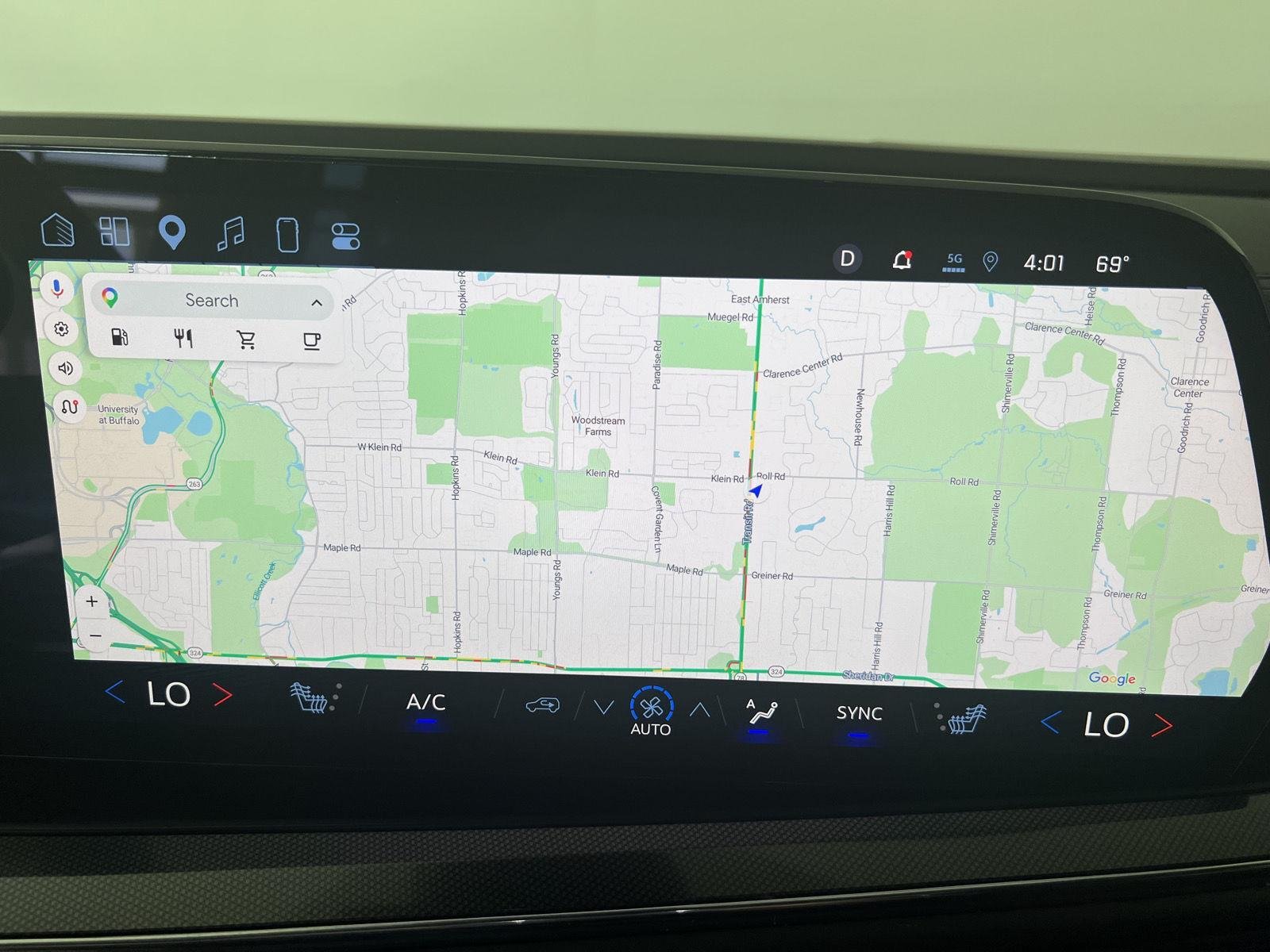 Used 2025 Pearl Chevrolet RST image 17