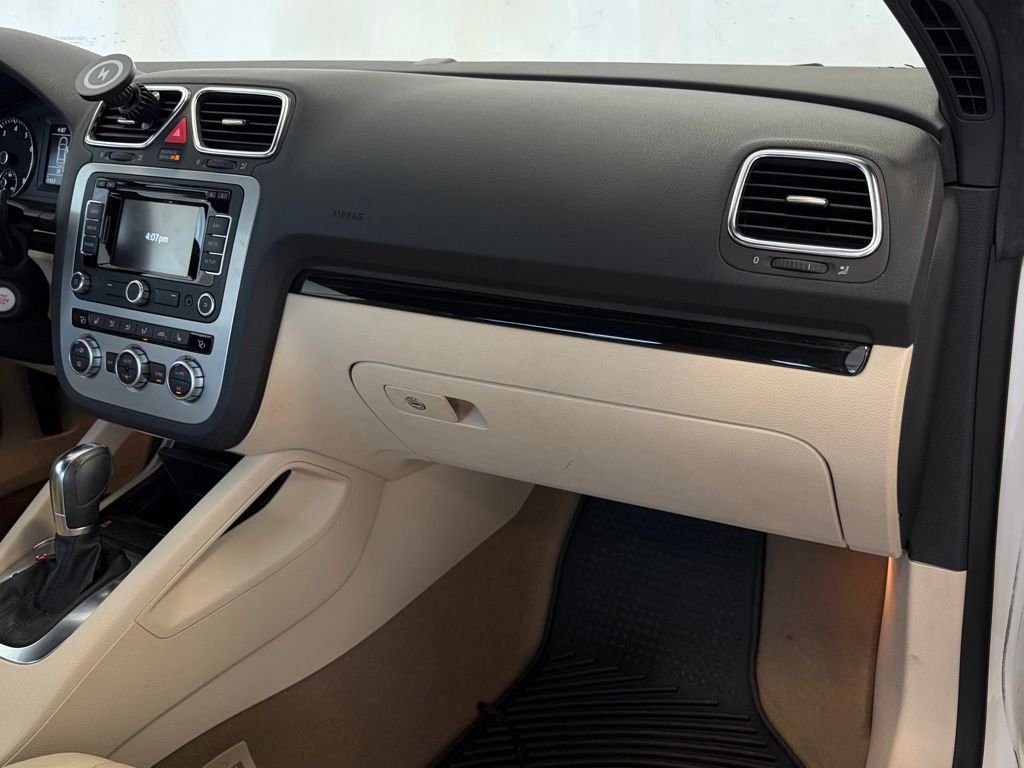 Used 2013 Candy White Volkswagen Lux image 24