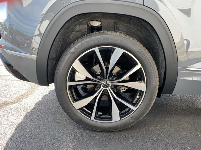 2026 Volkswagen Atlas Cross Sport SEL Premium R-LINE - Photo 16