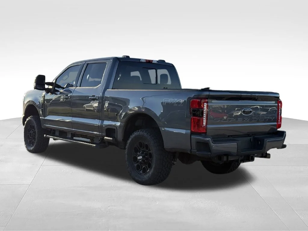 Used 2025 Gray Ford XLT image 3