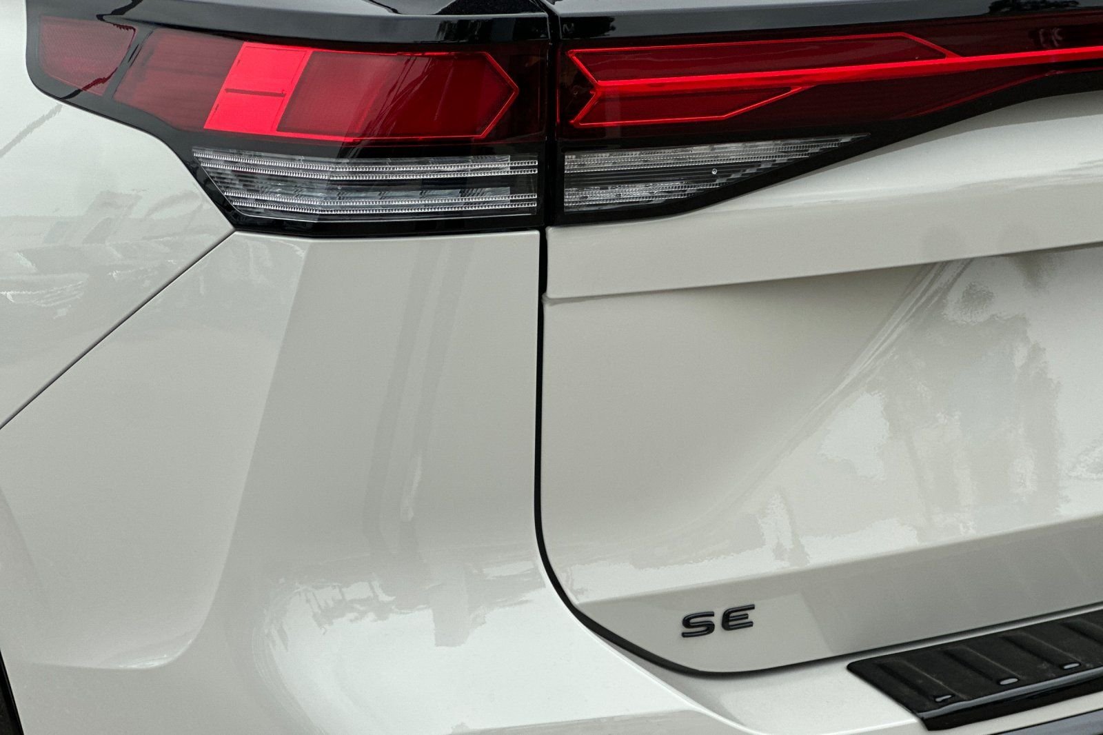 New 2026  Volkswagen 2.0T SE R-Line Black image 26