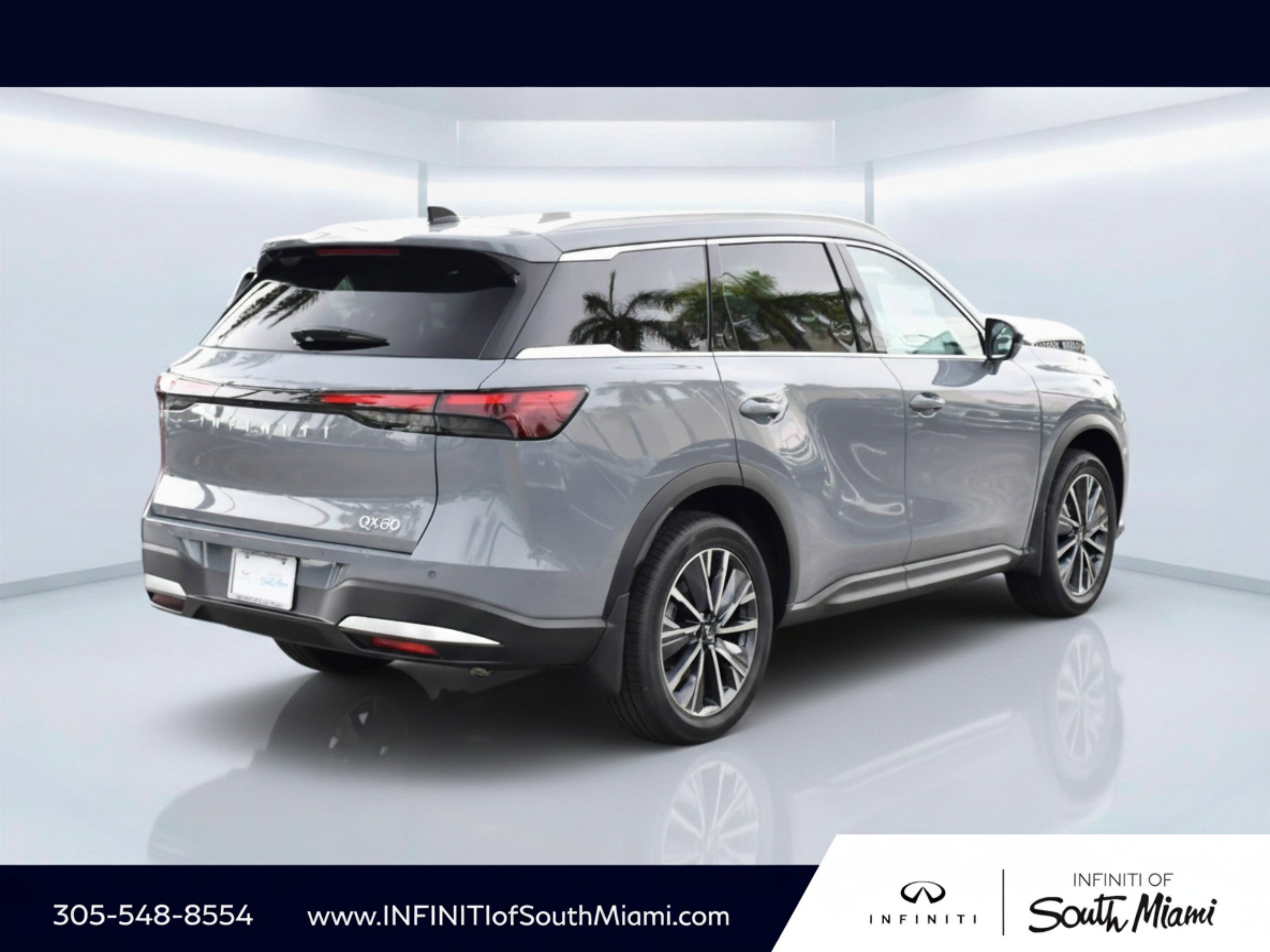 New 2027 HARBOR GRAY INFINITI Luxe AWD image 4