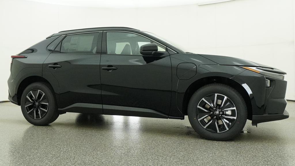 New 2026 Midnight Black Metallic Toyota XLE image 11