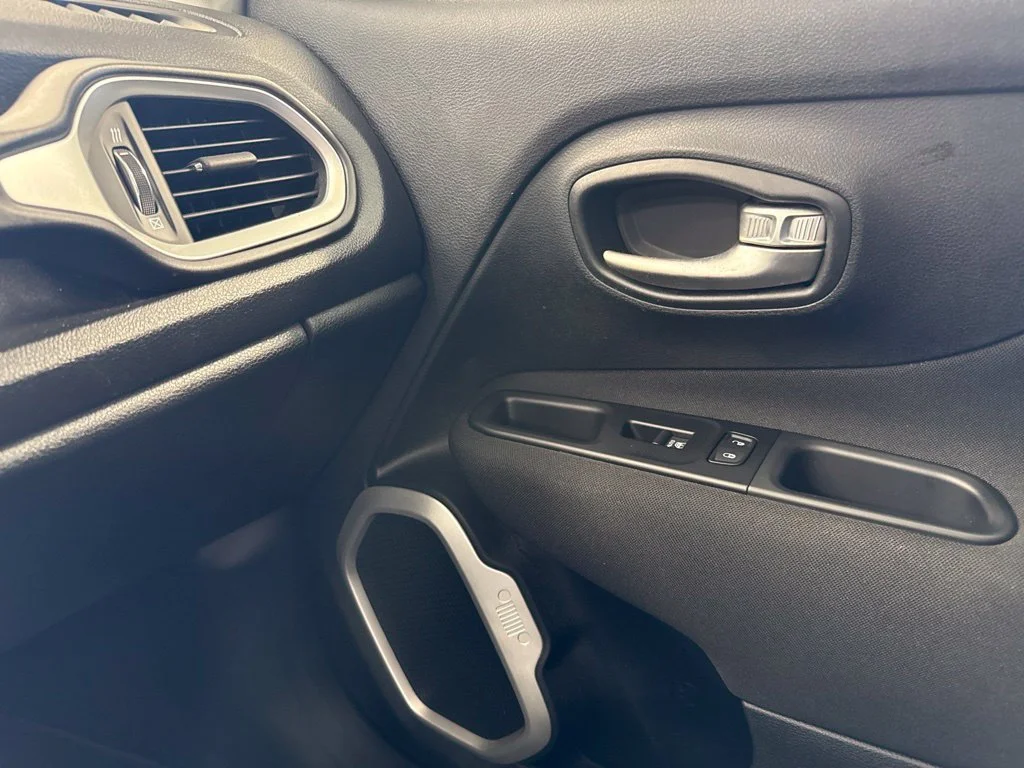 Used 2021 White Jeep Sport image 28