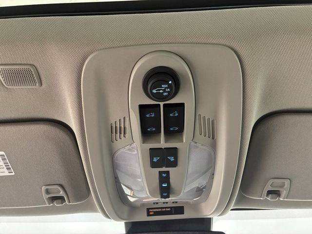 Certified Used 2017 SUMMIT WHITE Chevrolet Premier image 27