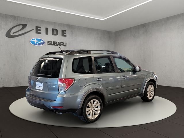 Used 2011 Sage Green Metallic Subaru 2.5X image 36