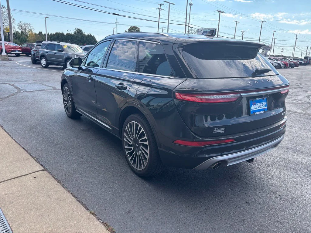 Used 2020 Black Lincoln Reserve image 7