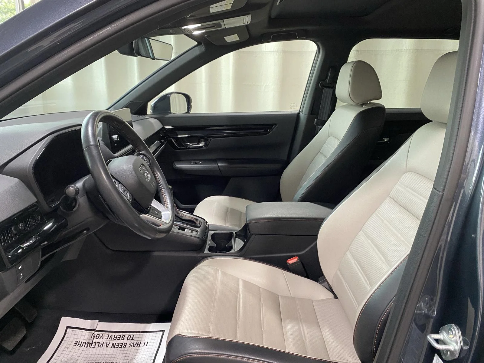 Used 2023 Meteorite Gray Metallic Honda Sport Touring image 17