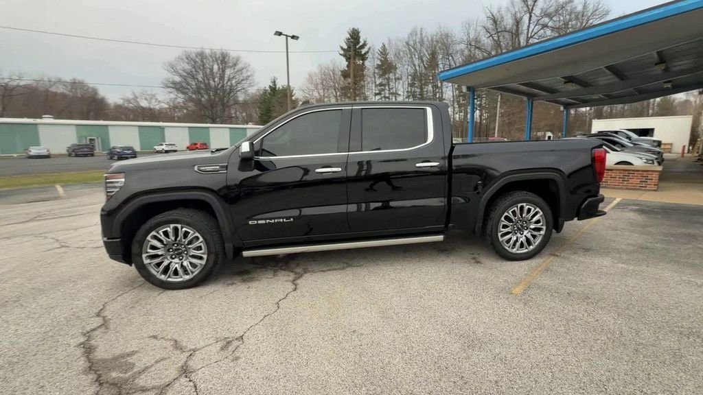Used 2026 Black GMC Denali Ultimate image 5