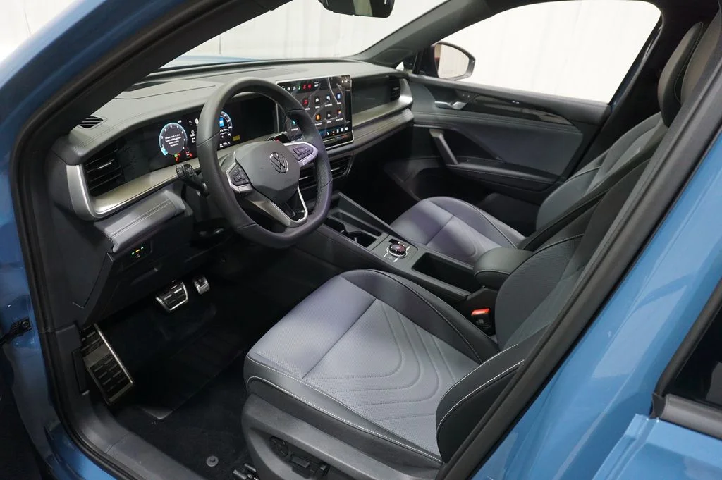 New 2026 Blue Volkswagen 2.0T SE R-Line Black image 9