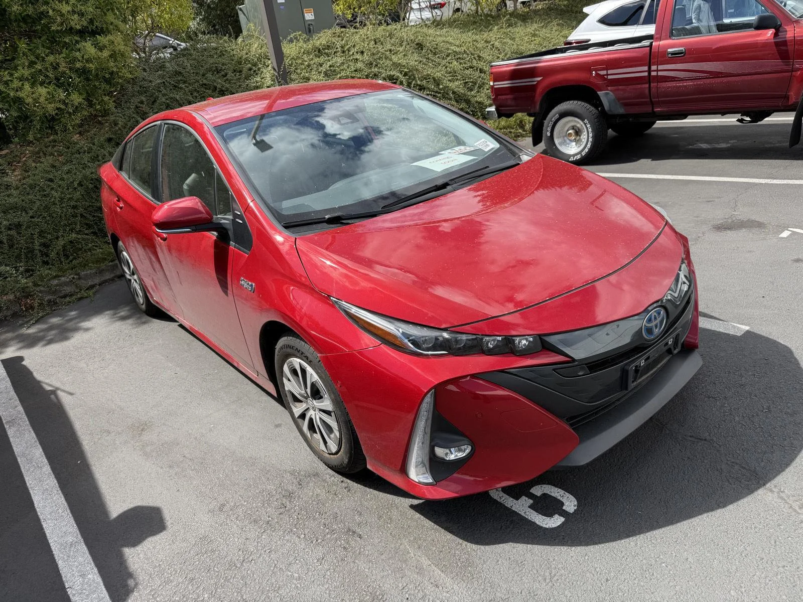Used 2021 Supersonic Red Toyota Limited image 4