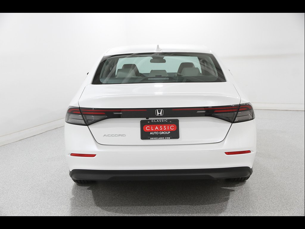 Used 2024 WHITE Honda EX image 18