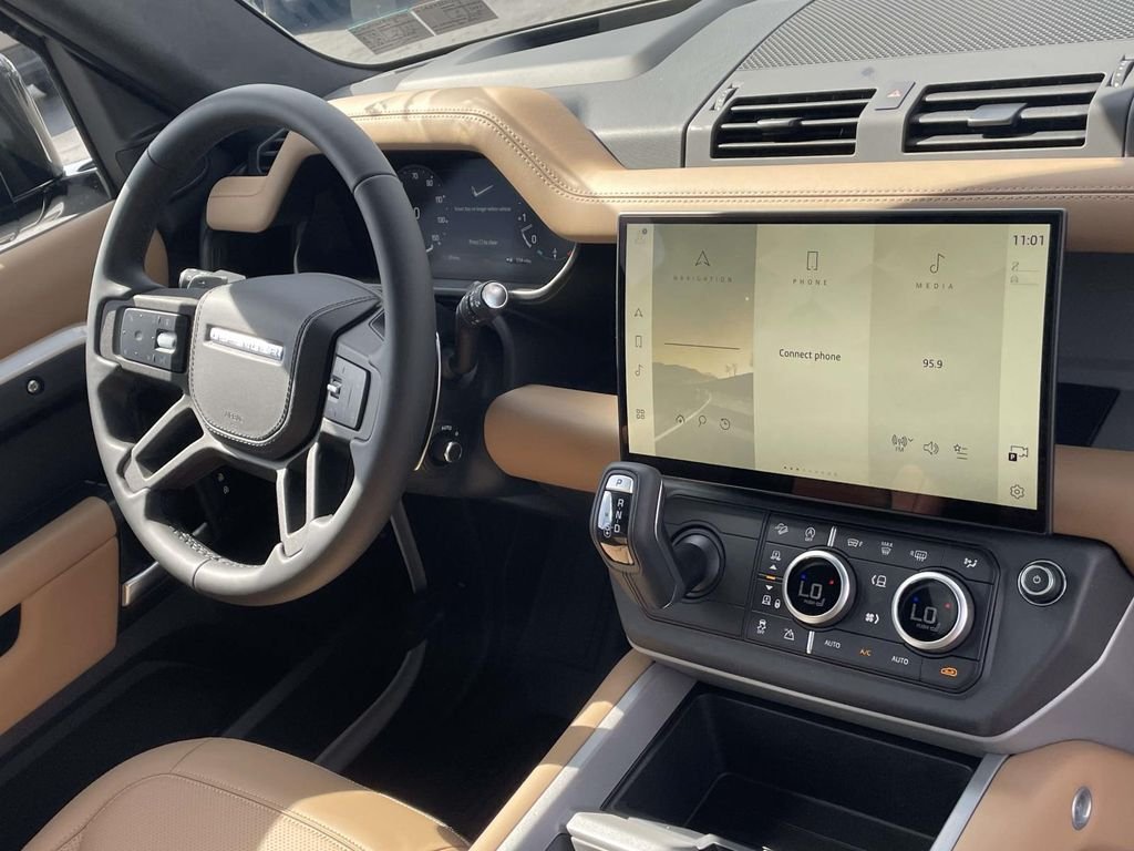 New 2026 Fuji White Land Rover V8 image 22