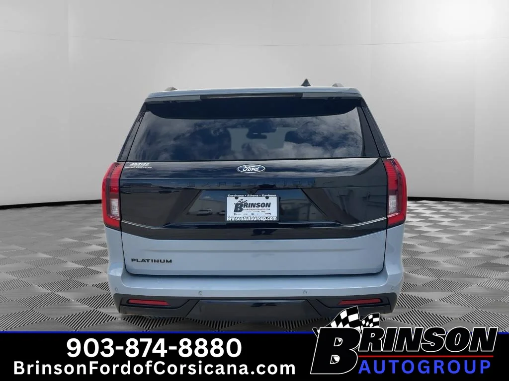 New 2027 Glacier Gray Metallic Tri-Coat Ford Platinum image 4