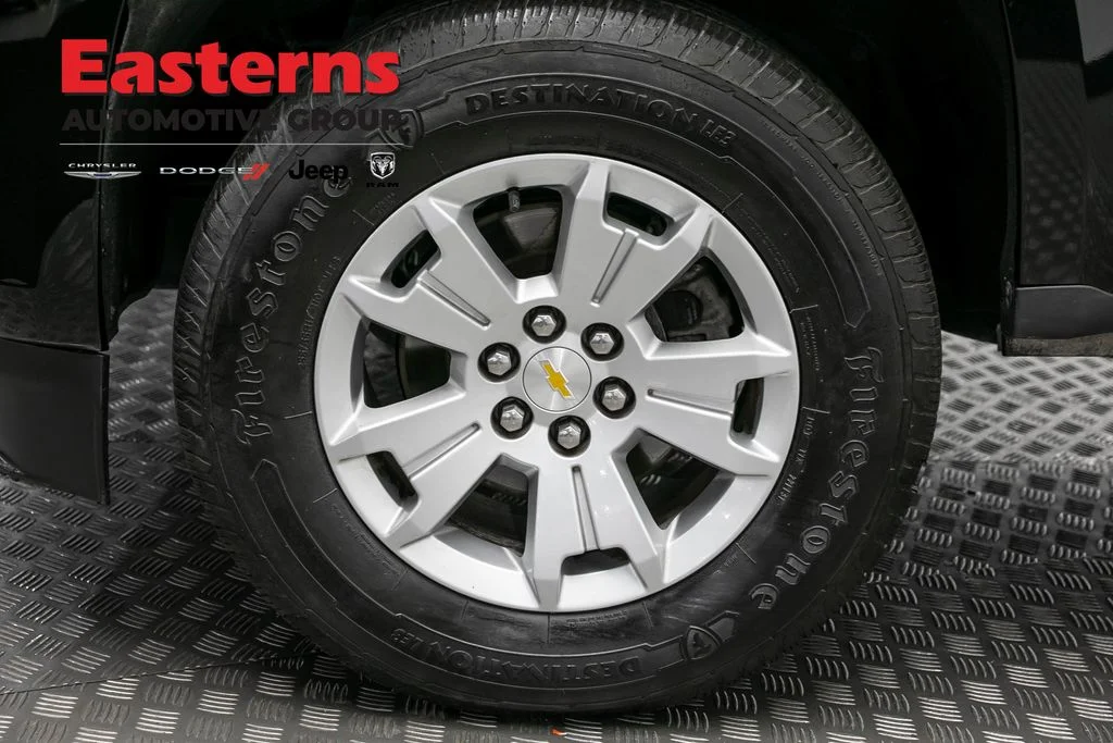 Used 2022 Black Chevrolet LT image 30