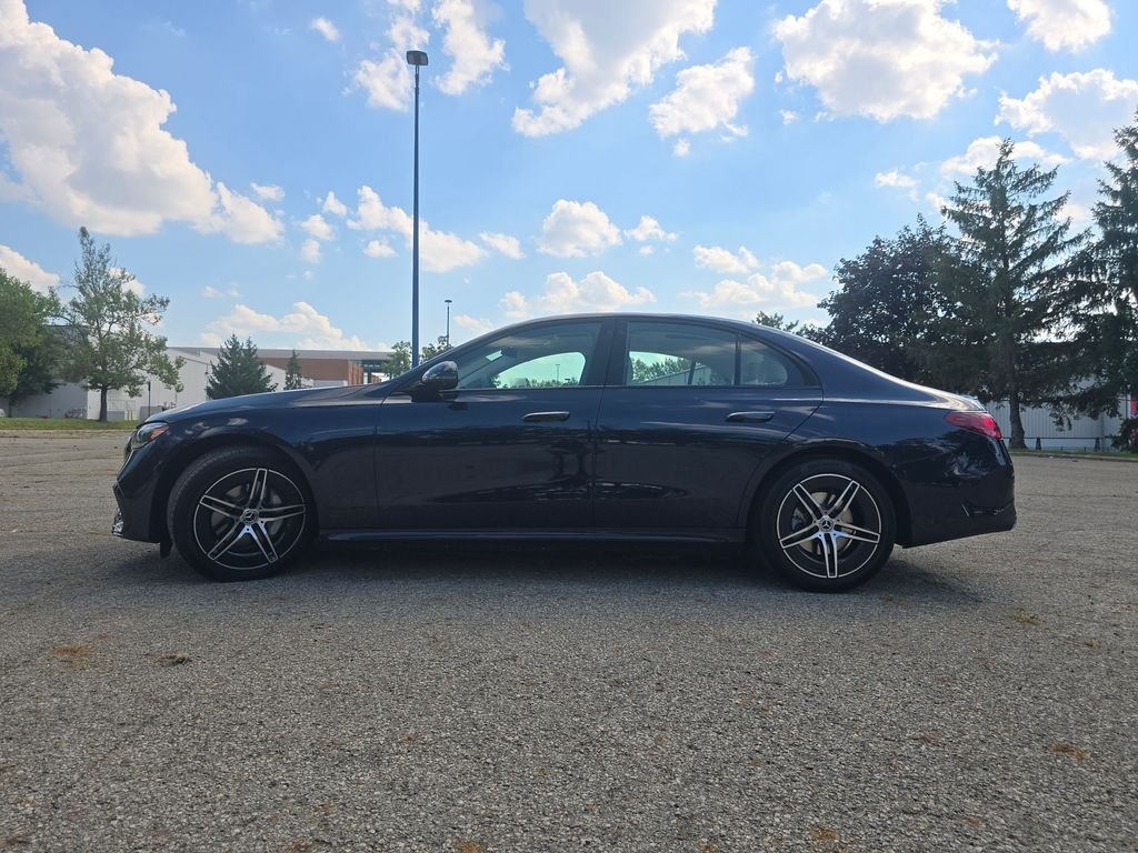 New 2027 Nautical Blue Metallic Mercedes-Benz E 350 image 14