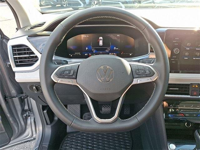 2025 Volkswagen Taos SE - Photo 16