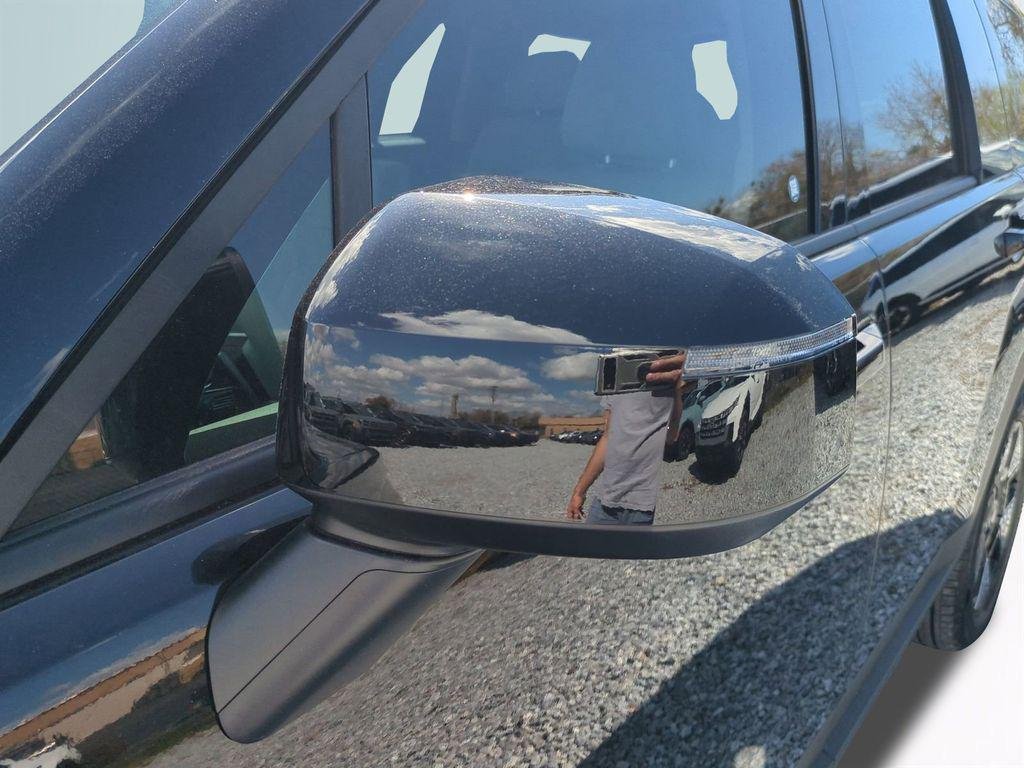 New 2026 Black Hyundai SEL image 12