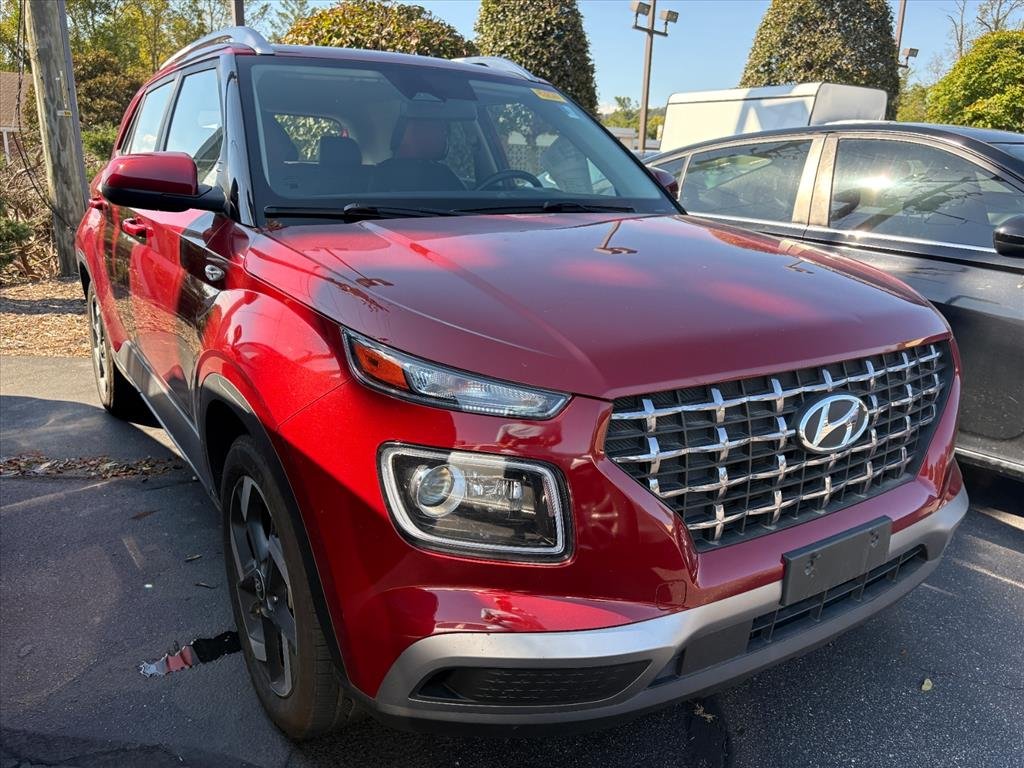 Used 2023 Ultimate Red Hyundai Limited image 1