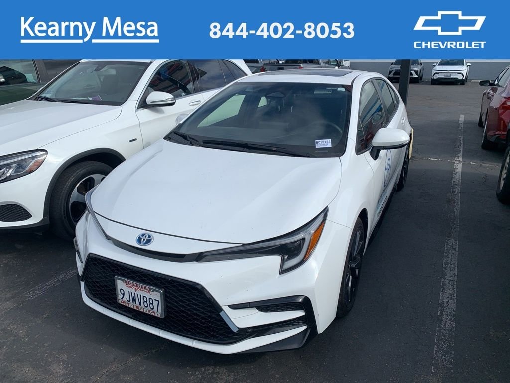 2024 Toyota Corolla SE Hybrid CVT's photo