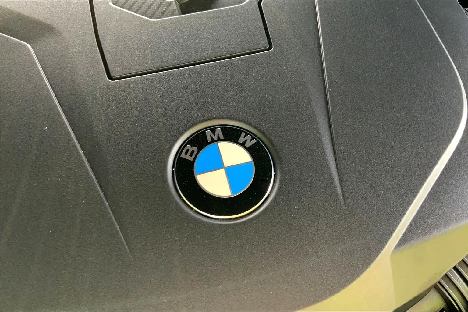Used 2020 Misano Blue Metallic BMW sDriveM40i image 28