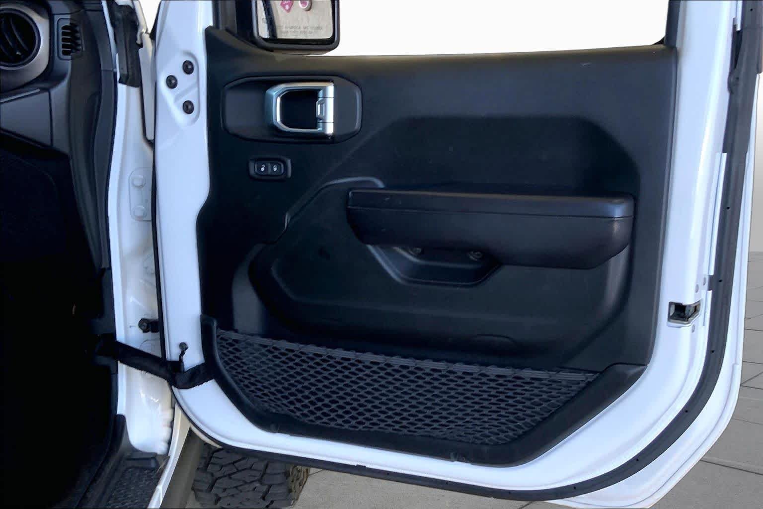 Used 2020 Bright White Clearcoat Jeep Willys Sport image 22