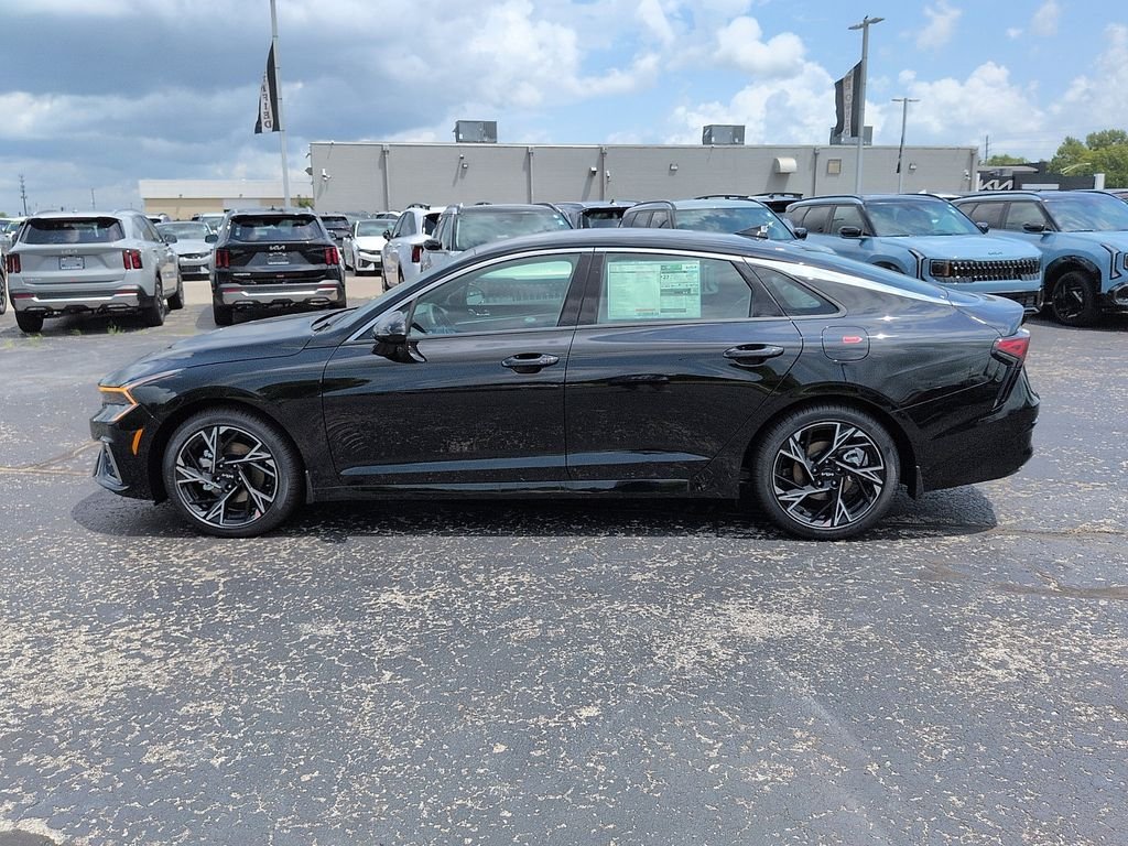 New 2026 Aurora Black Pearl Kia GT-Line AWD image 4