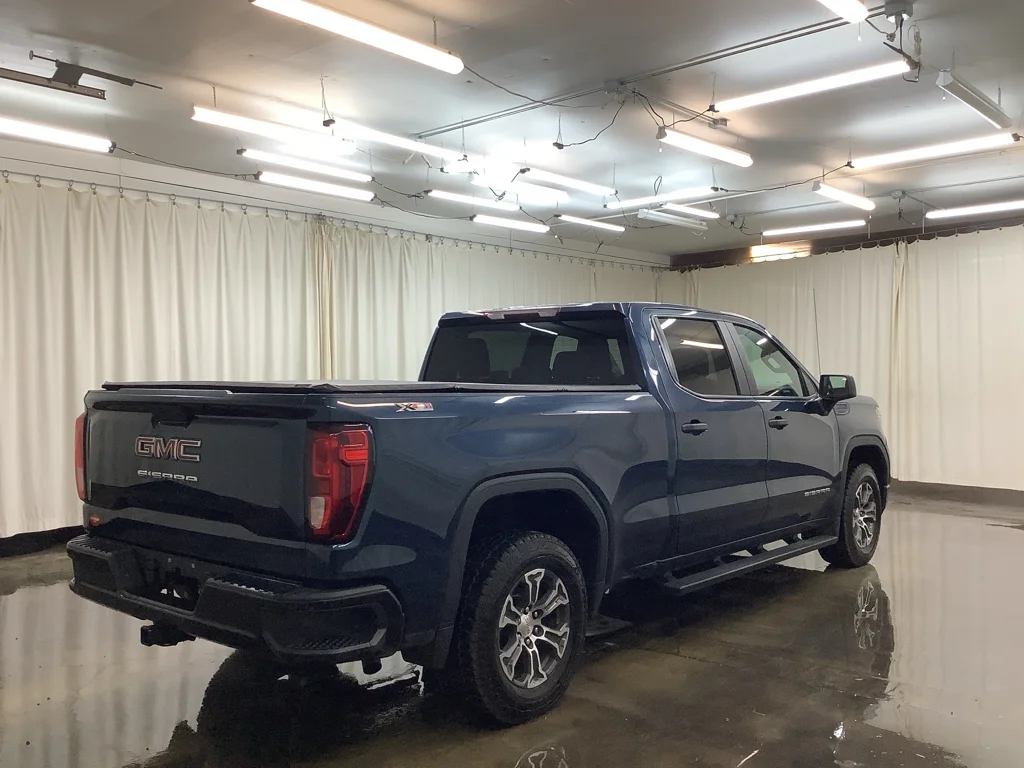 Used 2019 Pacific Blue Metallic GMC Fleet/Base image 5