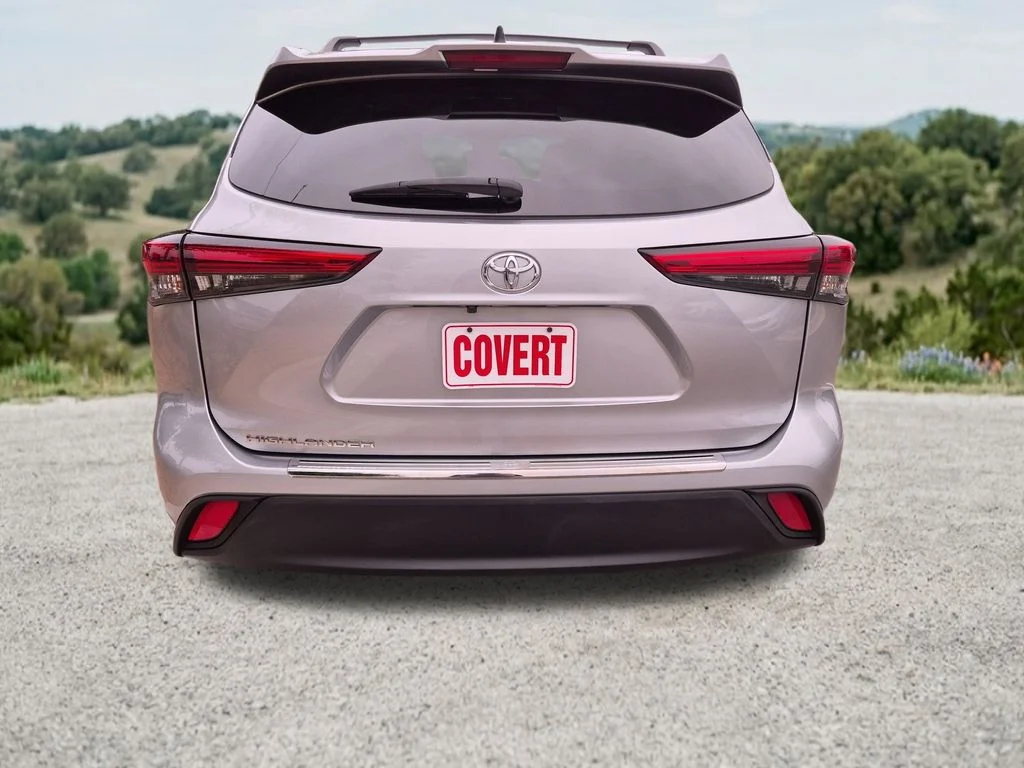Used 2023 Silver Toyota L image 8