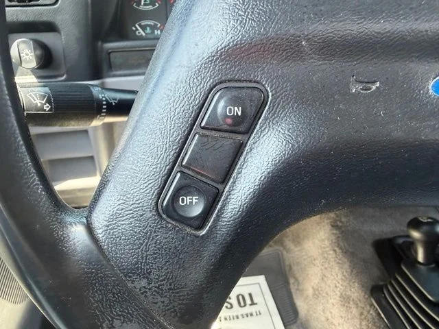 Used 1994 Green Ford XLT image 17