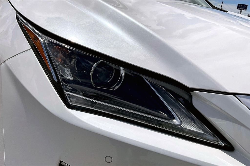 Used 2019 White Lexus 350 image 32