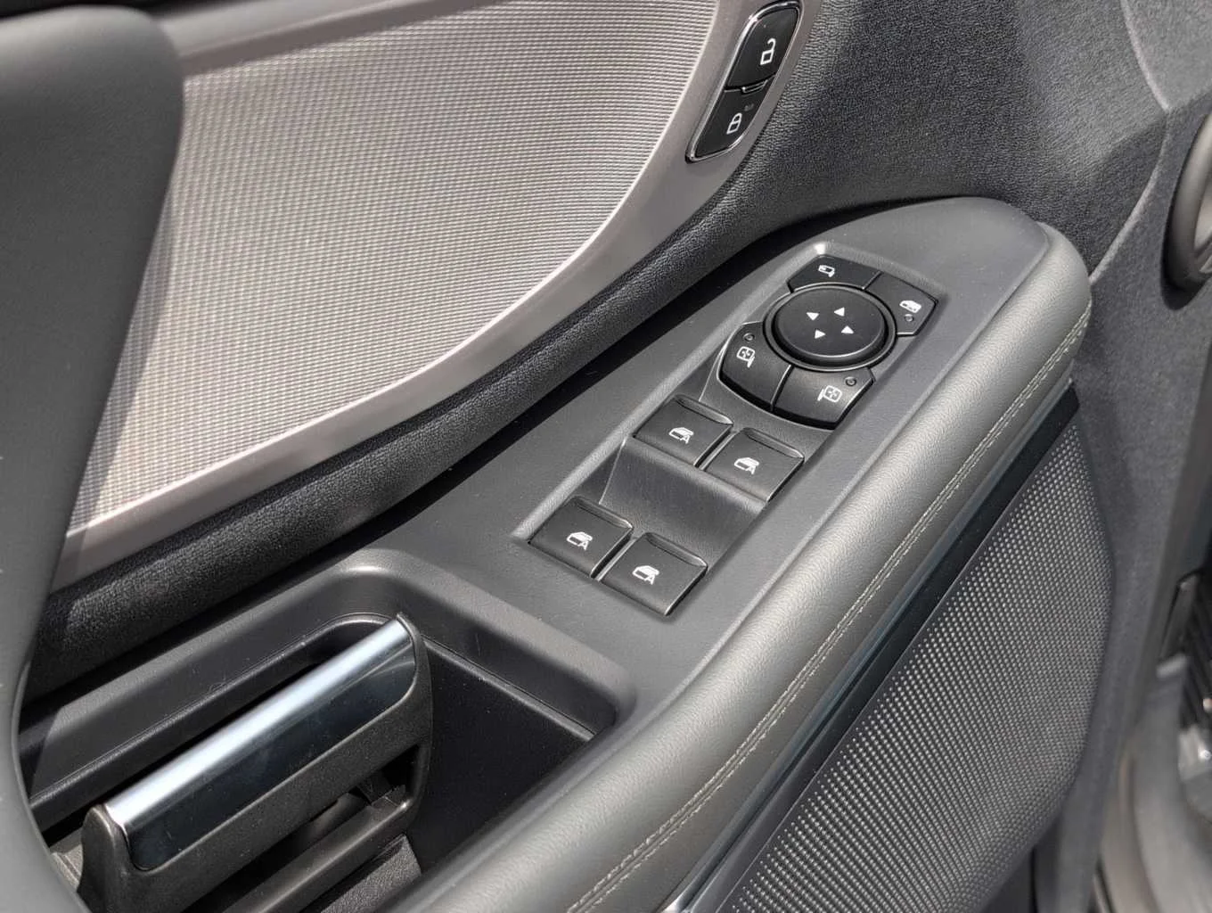 New 2027 Glacier Gray Metallic Tri-Coat Ford Active image 20