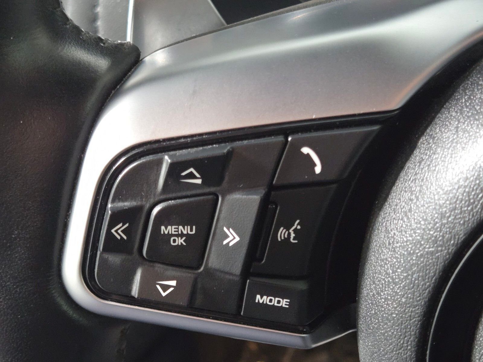 2023 Jaguar F-TYPE R-Dynamic - Photo 21