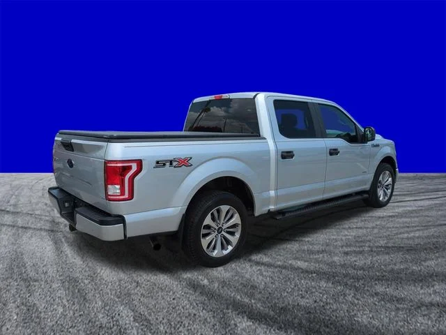 Used 2017 Silver Ford XL image 4