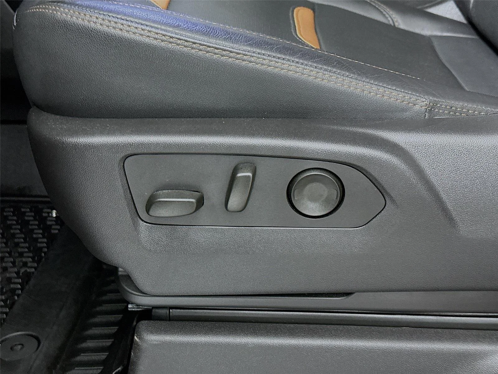 Used 2025 Onyx Black GMC AT4 image 23
