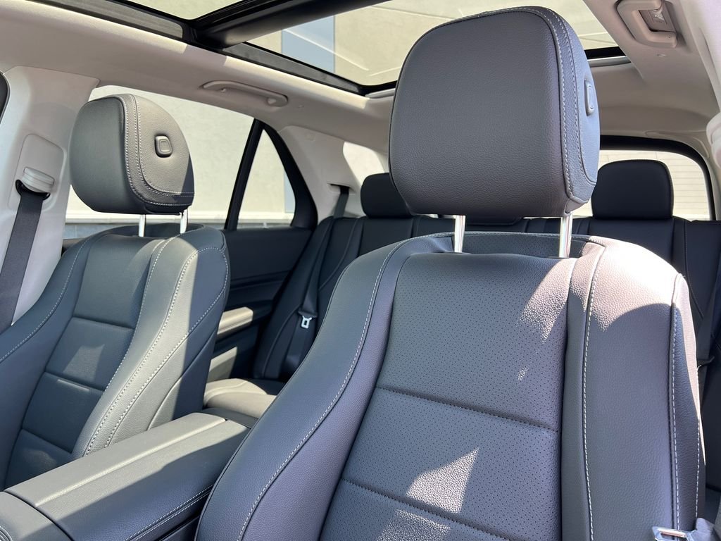 New 2026 Polar White Mercedes-Benz GLE 450 image 15