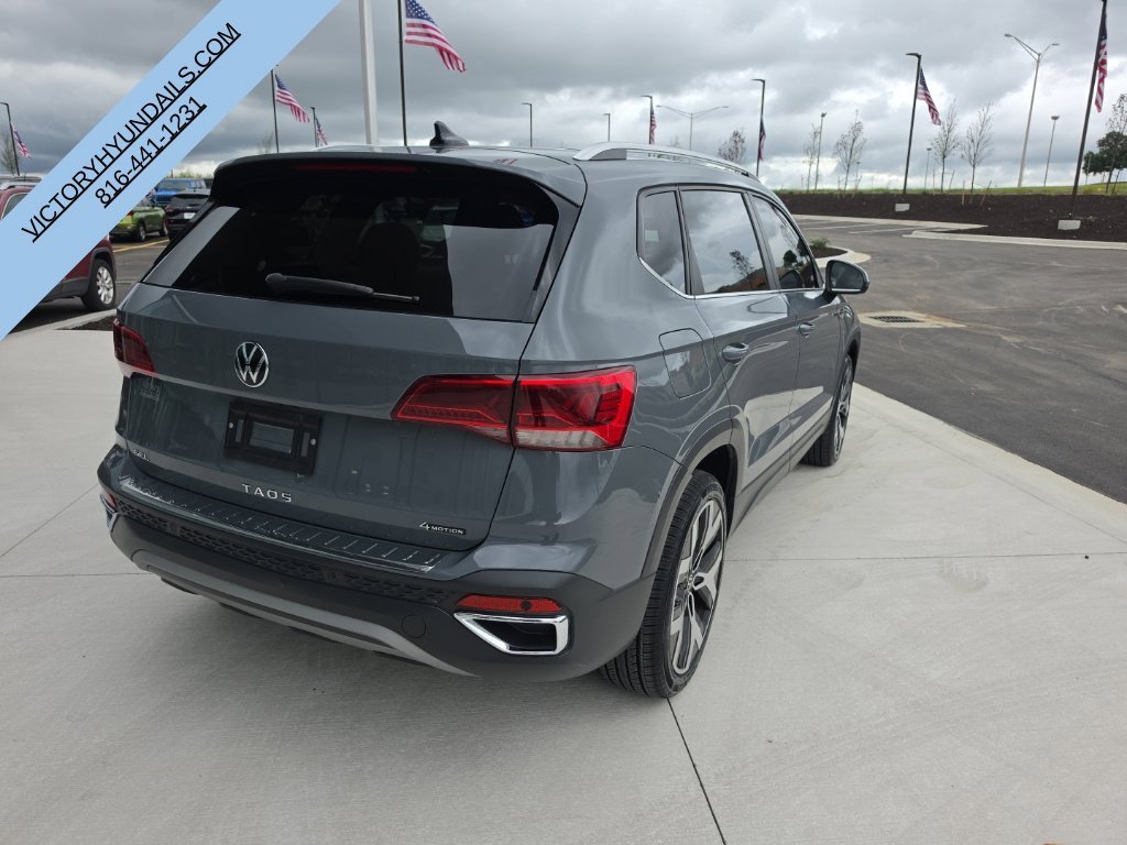 Used 2023 Gray Volkswagen 1.5T SEL image 5