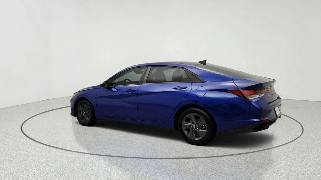 Used 2022 Intense Blue Hyundai SEL IVT w/ Convenience Package image 7