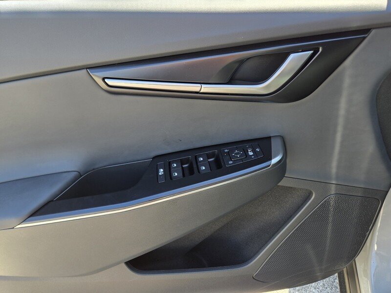 New 2026 Gray Kia Light image 9