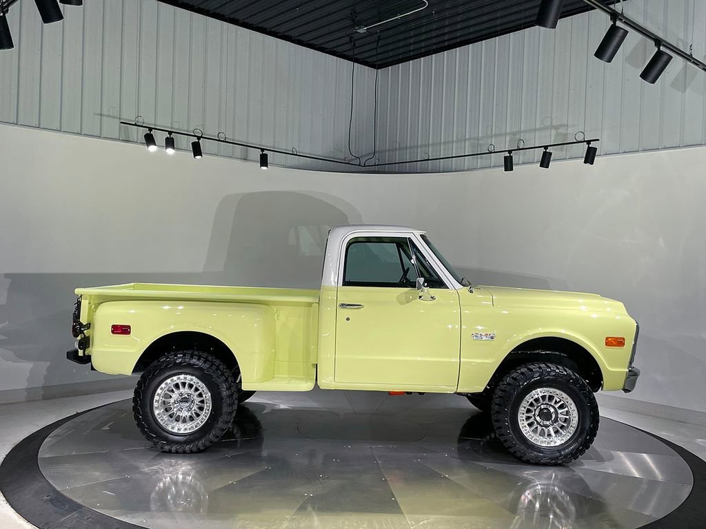 Used 1972 Yellow GMC  image 5