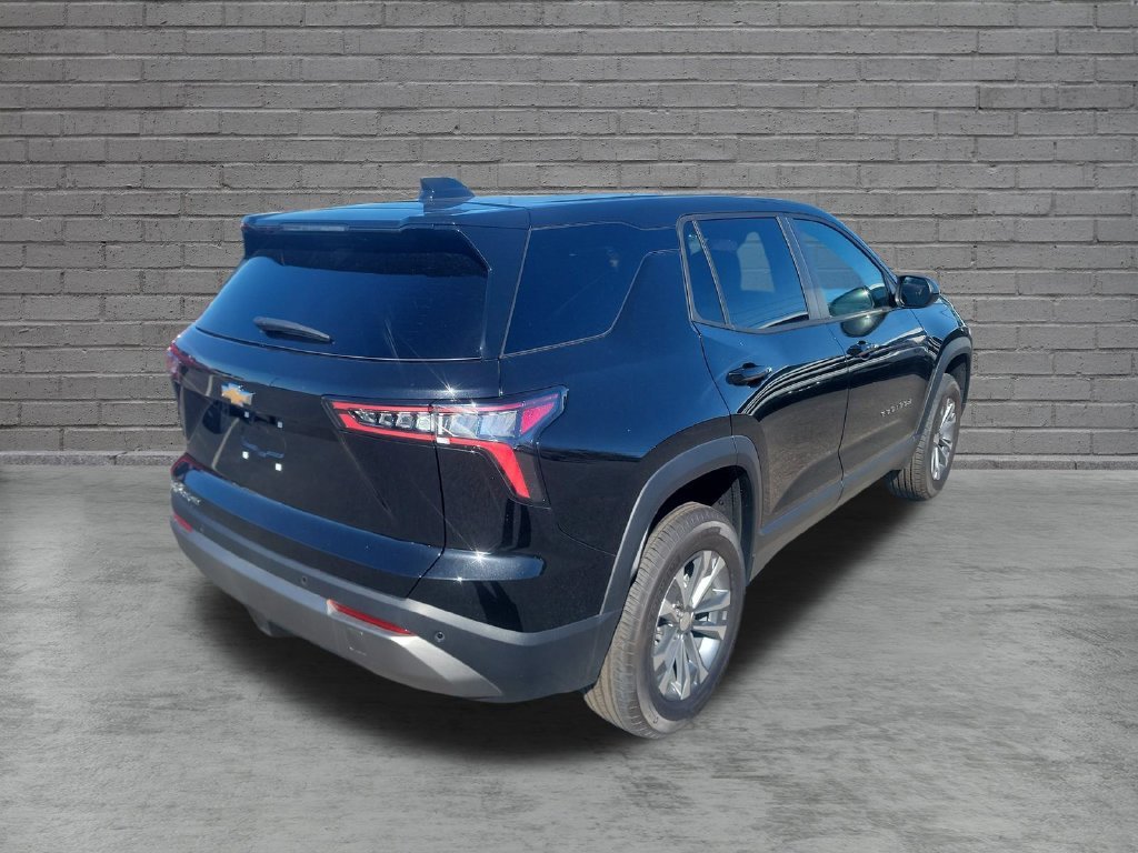 New 2027 Mosaic Black Metallic Chevrolet LT image 8