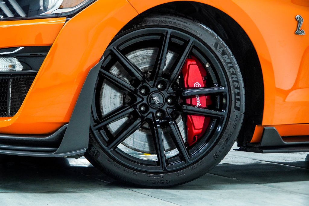 Used 2021 Orange Ford Shelby GT500 image 8