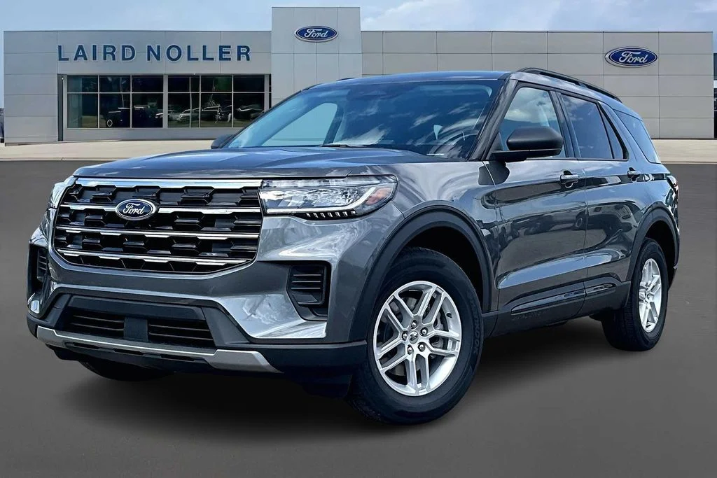 2026 Ford Explorer Active 4WD's photo