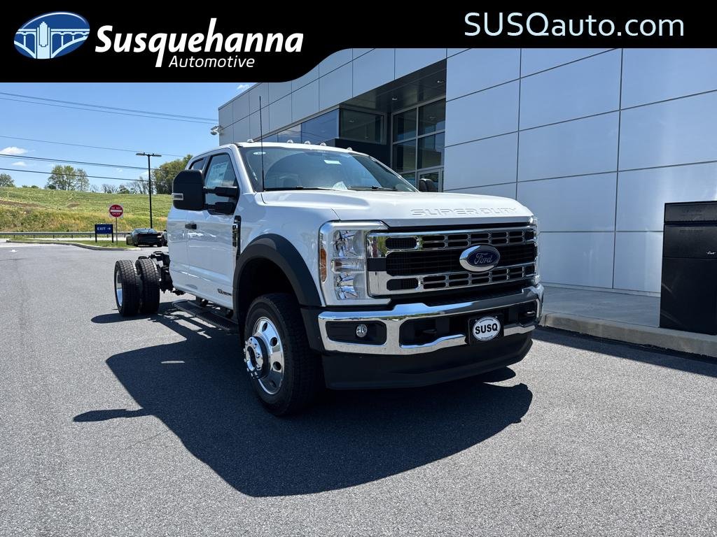 2026 Ford F-550 Super Duty Chassis Cab