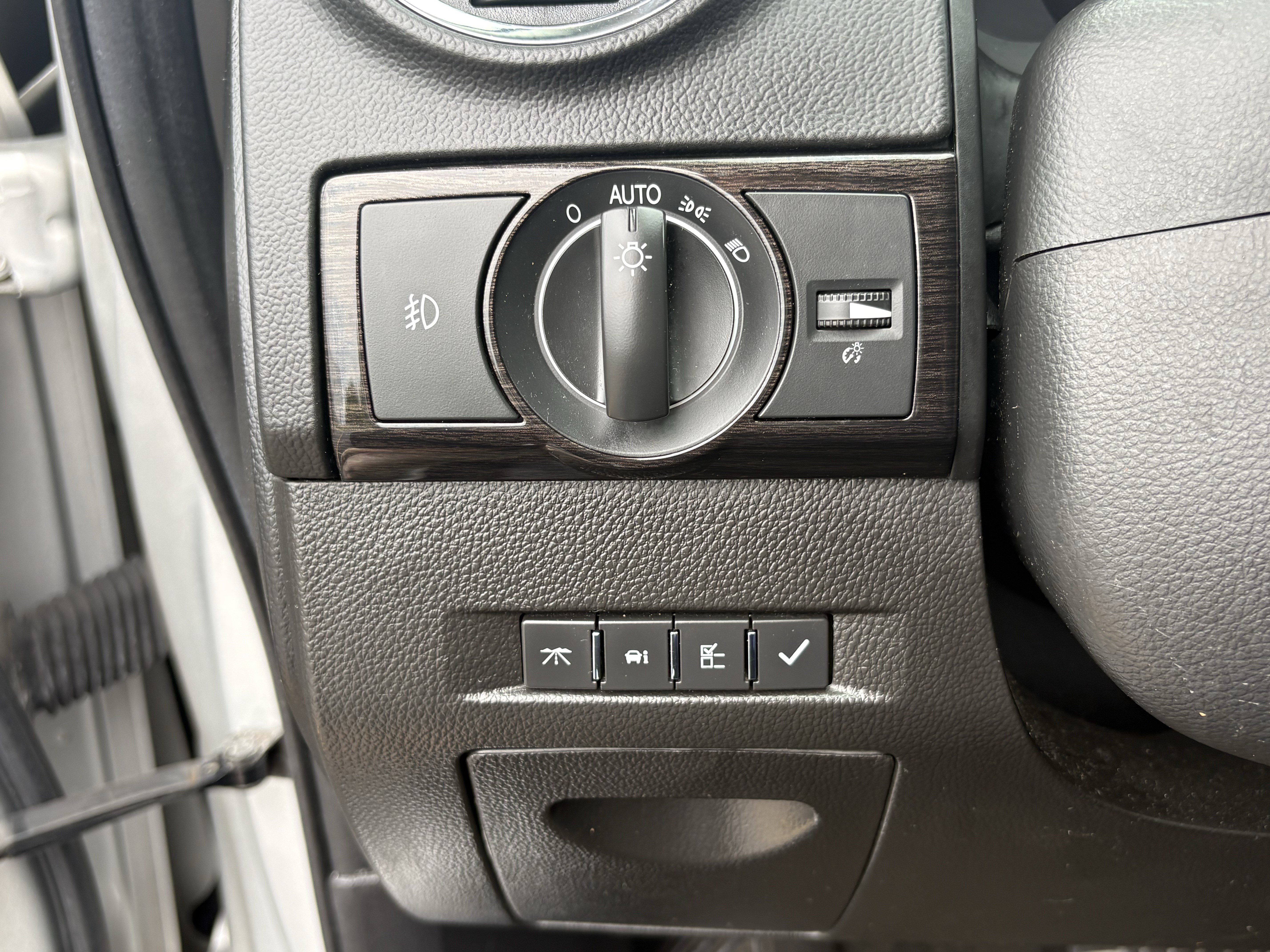 Used 2013 Silver Ice Metallic Chevrolet LS image 13