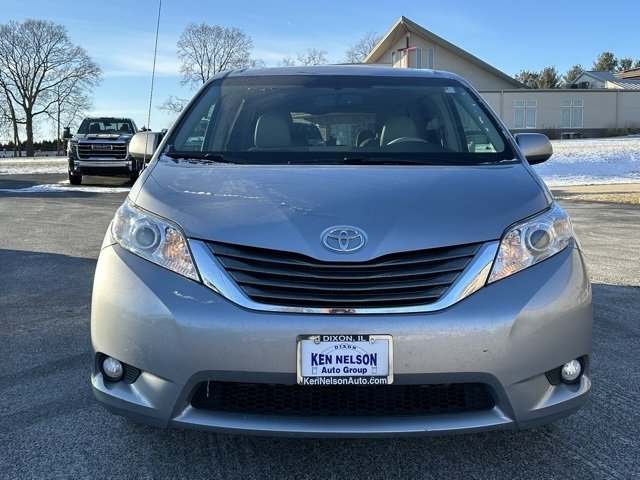 Used 2013 Toyota Sienna Limited with VIN 5TDDK3DC8DS067403 for sale in Dixon, IL