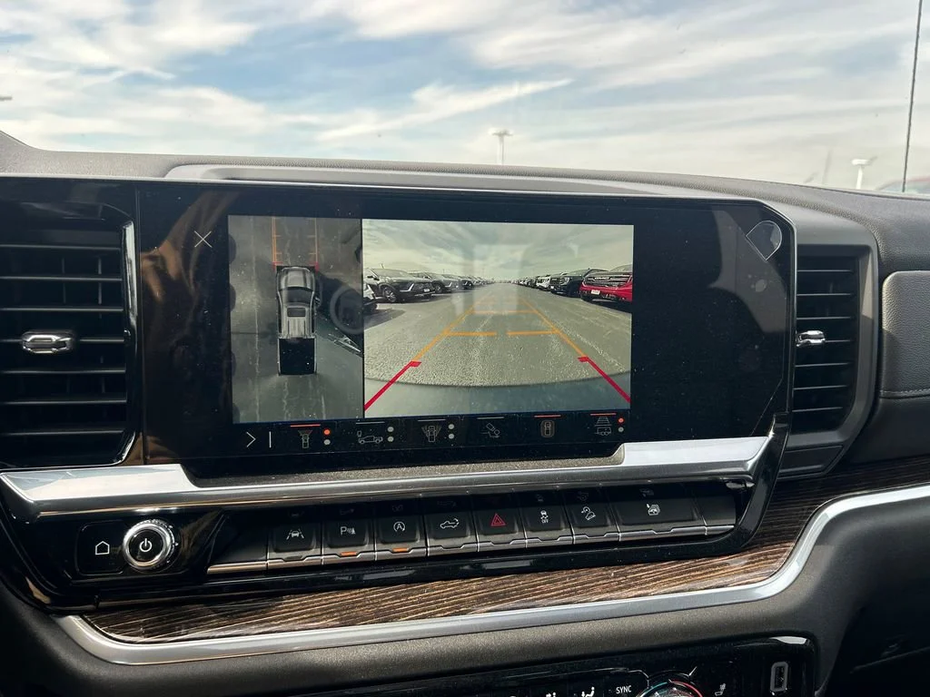 New 2026 Sterling Metallic GMC Elevation image 27