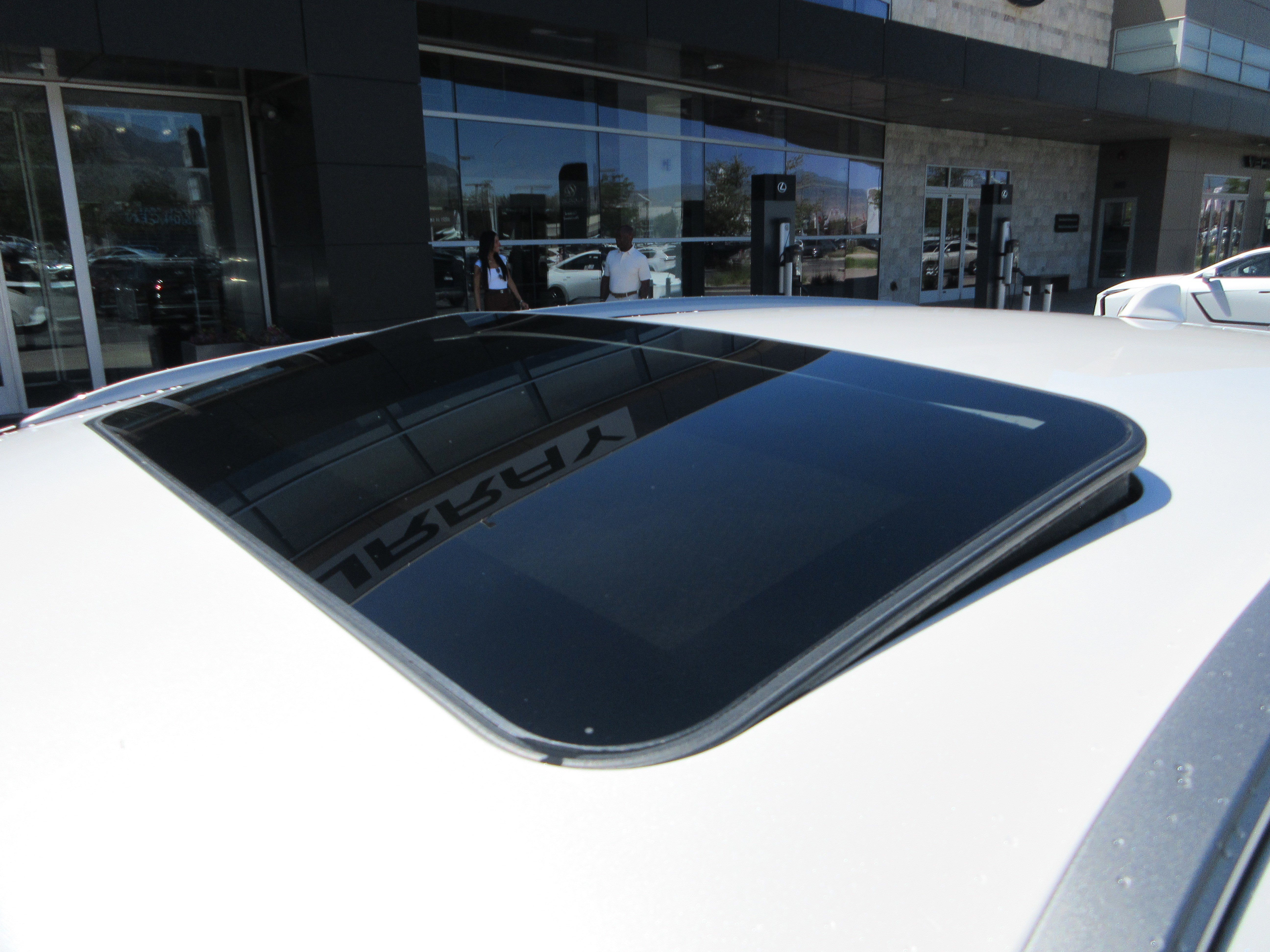 Certified Used 2023 EMINENT WHITE PEARL Lexus 350h Premium image 16